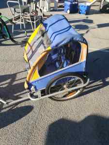 Bicycle child carrier/trailer