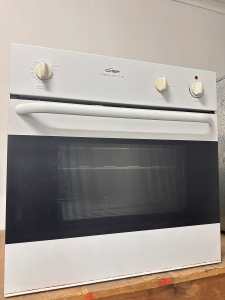 Chef Select Natural Gas Underbench Oven, 6 months warranty (30037 RM2)