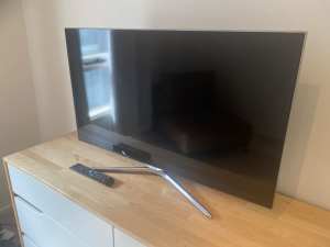 40 inch Samsung series 6 UHD Smart TV