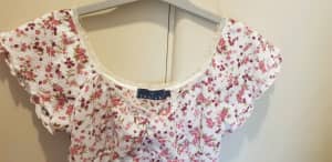 Ladies brand new summer top size L