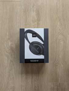 Bose Noise Cancelling Headphones 700 for Sale