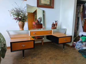 Stunning mid century dressing table and mirror