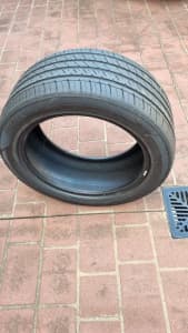 Tubless steel beltered radial tyre