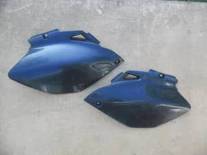 Yamaha YZF450 YZF250 Side covers NOS 2006