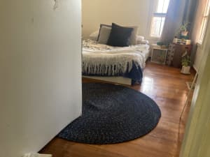 - searching for a female room mate