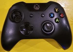 Xbox one controller x 2