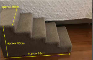 Dog pet stairs, carpeted, very good condition, MDF/carpet