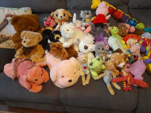 ASSORTED FLUFFY TOYS Sell as Bundle or Separate Start $1