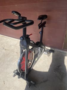 Gym power bike, 