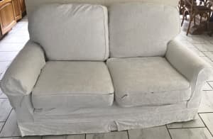 FREE 2 SEATER COUCH
