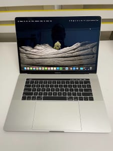 Apple Macbook Pro (15 inch,2018) 2.6 GHz 6-core Intel Core i7 16G RAM