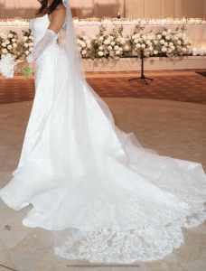 WEDDING DRESS - Lace