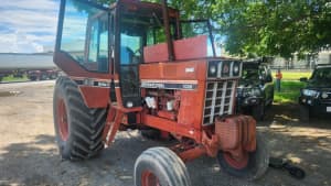 Tractor for sale International 1086