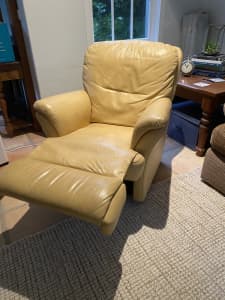 Super Comfortable Leather Recliner