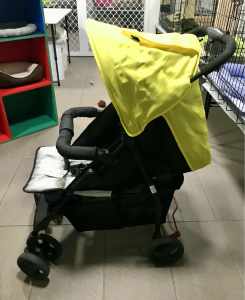 Royal 4 wheel stroller