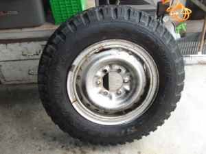 Tyre & Rim--16in--6 Stud--Hilux--205R16C Dunlop Road Gripper Tyre