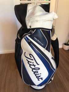 Titleist premium golf bag
