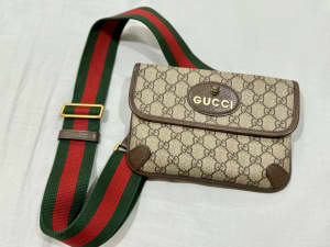 Gucci shoulder bag, only used couple of times
