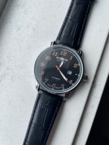 Wanted: [Replica] Men’s watch for sale