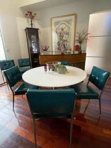 MID CENTURY HYMAS DINING CHAIRS AND TABLE