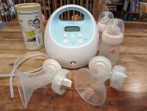 Spectra S1 Plus with Haakaa silicon breast pump