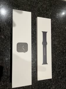 Apple series 5 watch