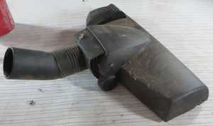 Vacuum cleaner head (black plastic) - approx 35mm pipe size