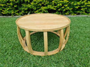 Coffee Table Round Wooden excellent condition
