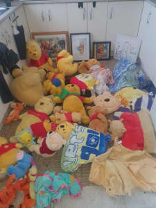 Winnie the pooh items selling separate must go 
