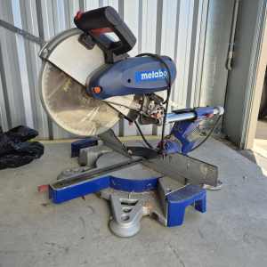 Second hand drop saw ,great for small jobs around the house. 