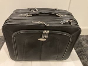 Briefcase or paperwork suitcase samsonite brand for sale
