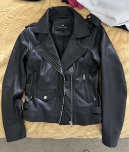 Ladies Leather jacket