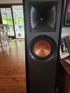 Klipsch R-610F floorstanding speaker