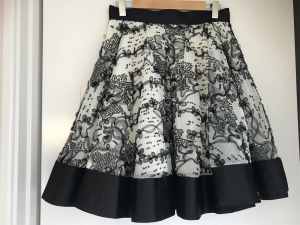 Stunning Black &White Kitten D‘Amour Skirt $70 Size 14.