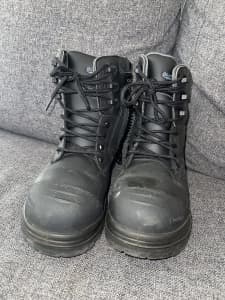Work Boots - Blundstones Rotoflex