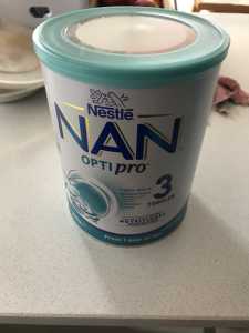 Selling Nan stage 3 toodler milk 