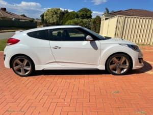 2013 Hyundai Veloster Sr Turbo 6 Sp Automatic 3d Coupe