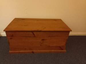 Solid wood tea chest