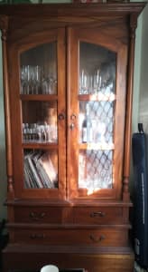 Glass cabinet rustic & spacious