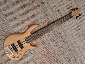 Cort A6 Bass - 6 String Bass