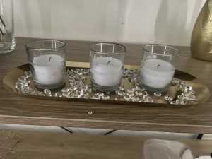 Gold candle tray with candles
