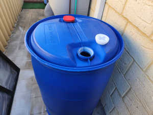 200 litre water tank barrel