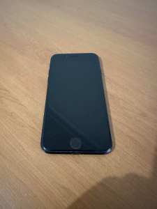 IPHONE 7 - GREAT CONDITION