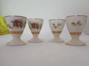 WEDGWOOD 4 old Egg Cups