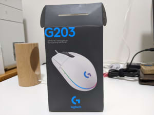 Logitech G203 lightsync gaming mouse