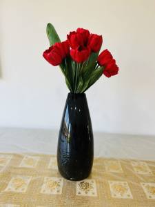 Beautiful vase in black colour