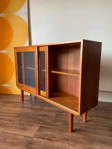 Vintage Retro 2 Door Teak Cabinet Sideboard with Adjustable Shelves