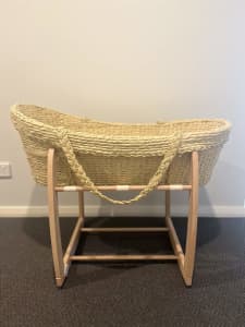 Nature Baby Moses Basket Bassinet & Rocking Stand