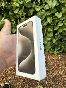 Iphone 15Pro 256gb - Natural Titanium - sealed and unlocked