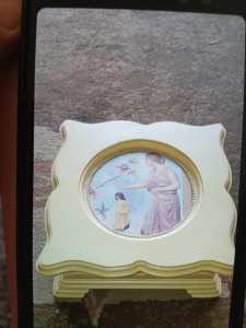Have some costume jewellery and jewellery box for sale in Dubbo 